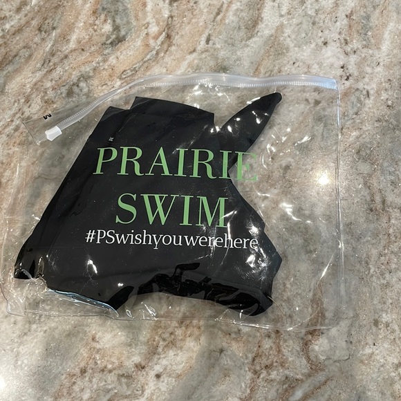 PRAIRIE SWIM MUSKOKA BIKINI TOP - BLACK - Picture 3 of 7